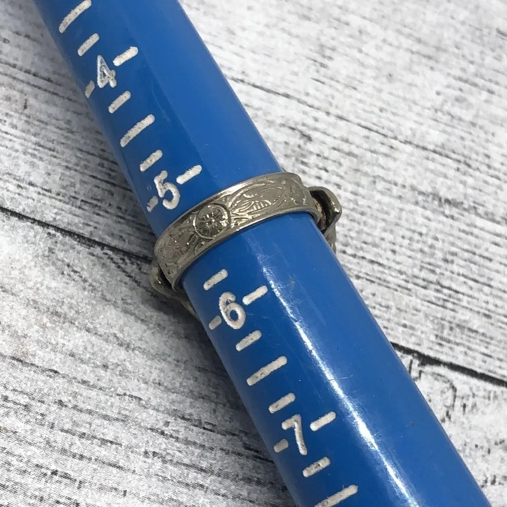 Vintage pewtery silver